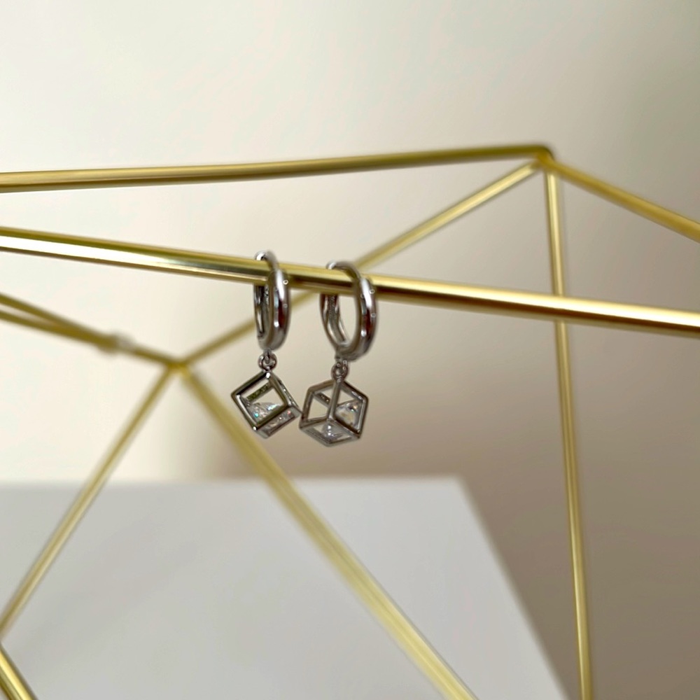 NWOT Adorable huggie earrings cube dangle and crystal - sterling silver 925